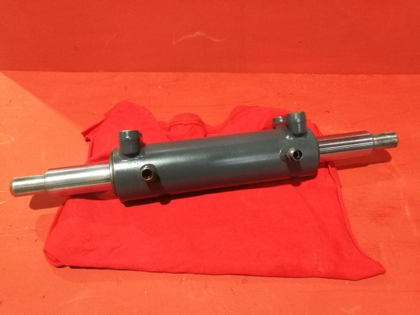 STEERING CYLINDER JUNGHEINRICH EFG 318-320 | Remanufactured Parts | GAM Online