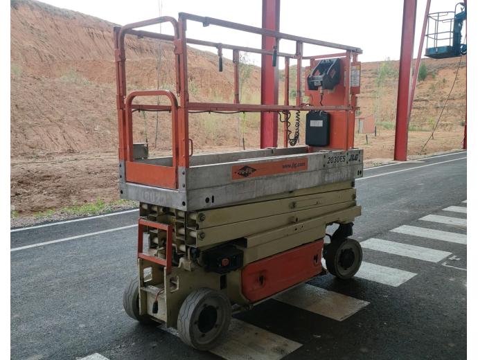 2008 JLG 2030 ES