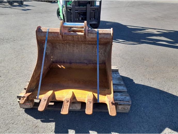 BUCKET ATTACHMENT 900 MM