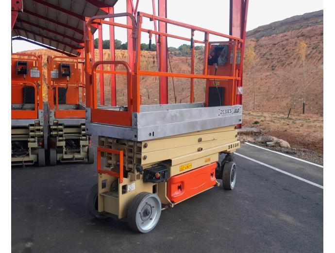 2013 JLG 2030 ES