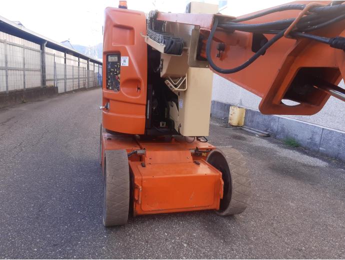 2006 JLG E300AJP