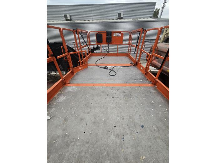 2006 JLG 4394 RT