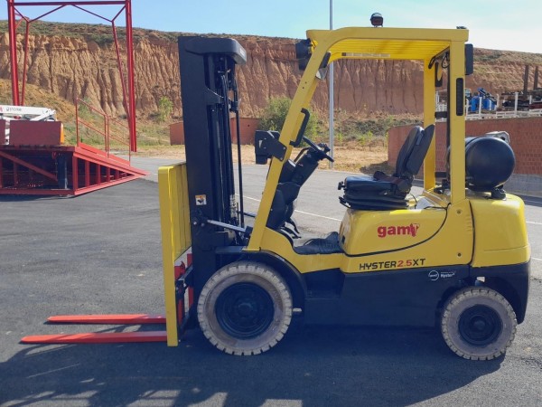 2019 HYSTER H2.5XT