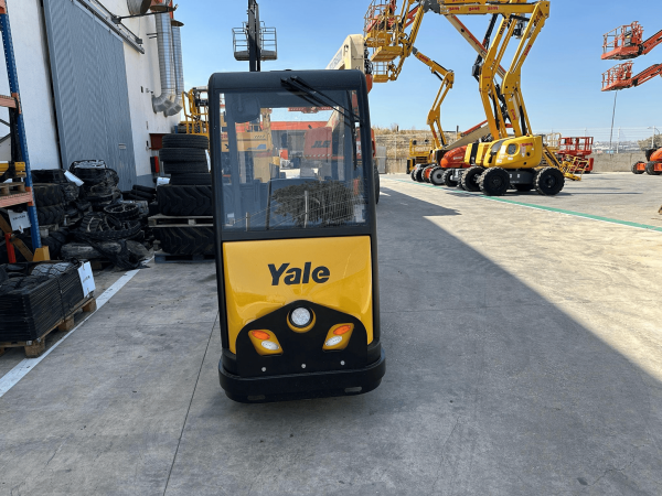 2020 YALE MT70