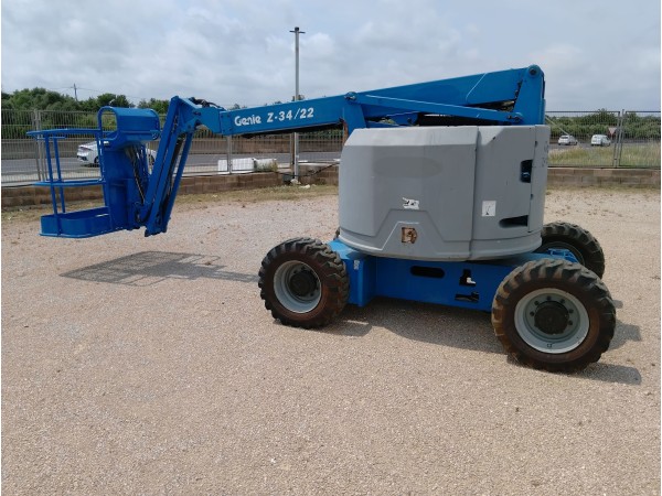 GENIE Z-34/22 : 12M Diesel Articulated Platform : GAM Online