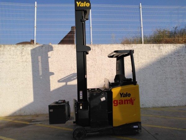 2015 YALE MR14