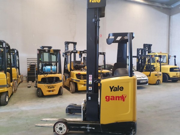 2015 YALE MR14