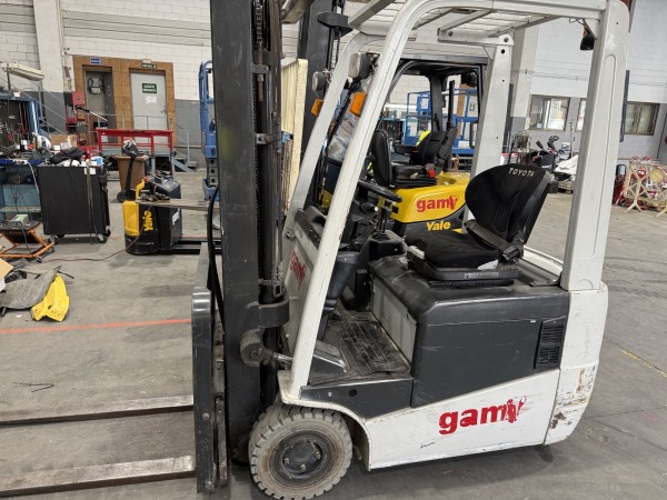 2015 UNICARRIERS A1N1L18Q